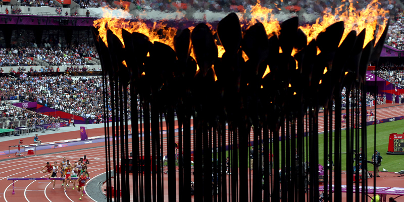 Bladfakkel van olympische vlam London 2012